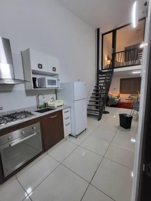 Apartment #6 Comodo, Tranquilo, Elegante Cerca De La Estacion Del Metro De La Cincuentenario